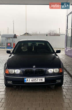 Седан BMW 5 Series 2000 в 