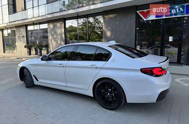 Седан BMW 5 Series 2020 в Ужгороді