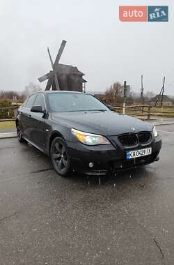 Седан BMW 5 Series 2009 в Ромнах