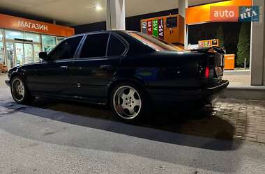 Седан BMW 5 Series 1990 в 