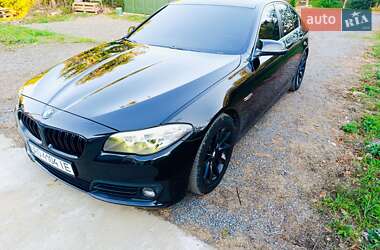 Седан BMW 5 Series 2015 в Ужгороді