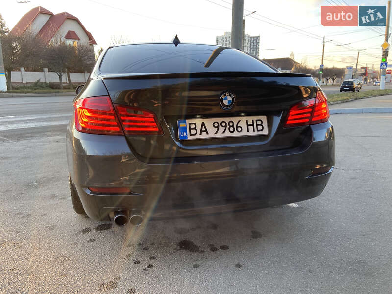 Седан BMW 5 Series 2015 в Кропивницькому