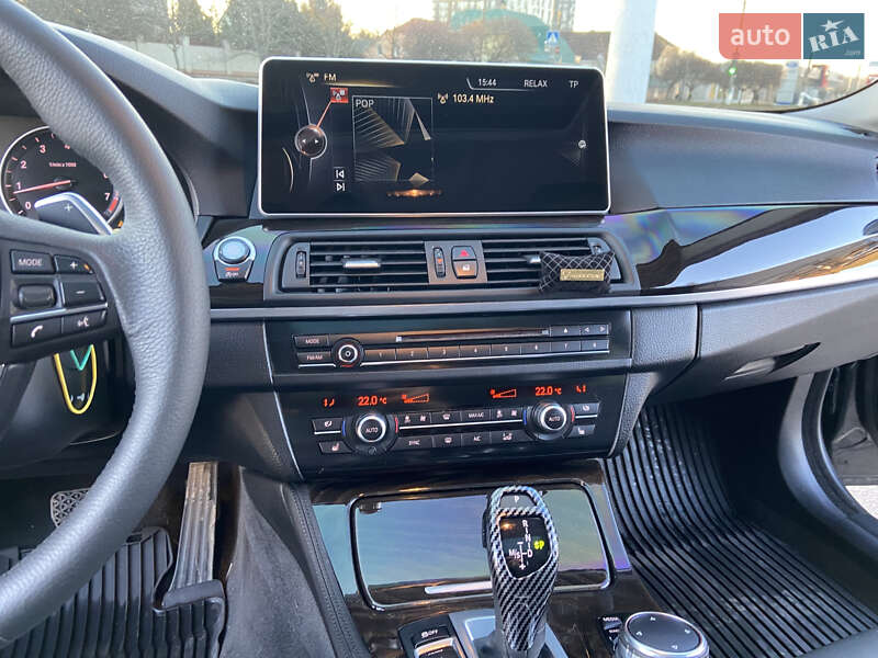 Седан BMW 5 Series 2015 в Кропивницькому