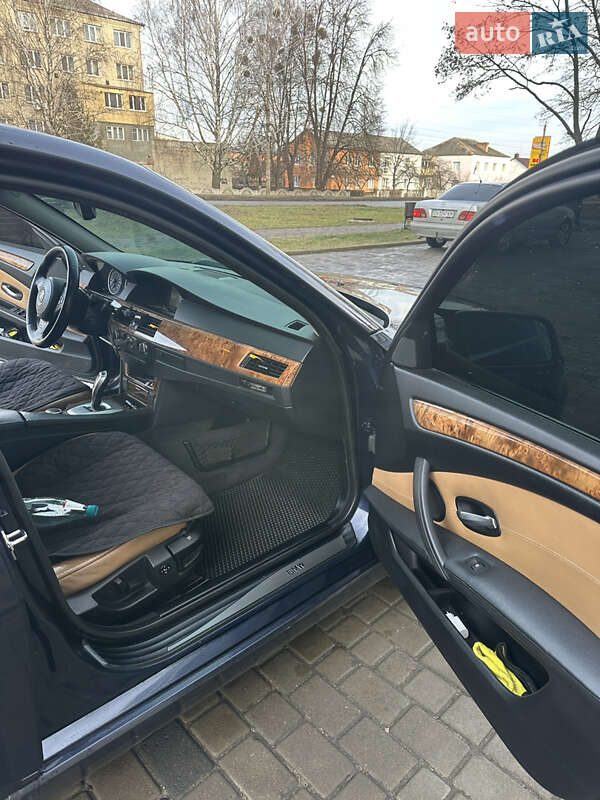 Седан BMW 5 Series 2008 в Березному