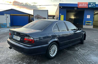 Седан BMW 5 Series 2003 в Гайсину