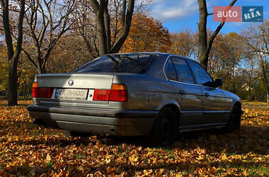 Седан BMW 5 Series 1988 в Кропивницькому