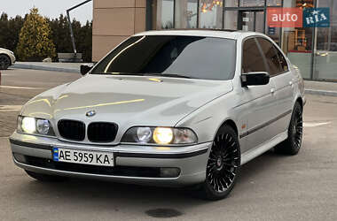 Седан BMW 5 Series 1997 в Дніпрі