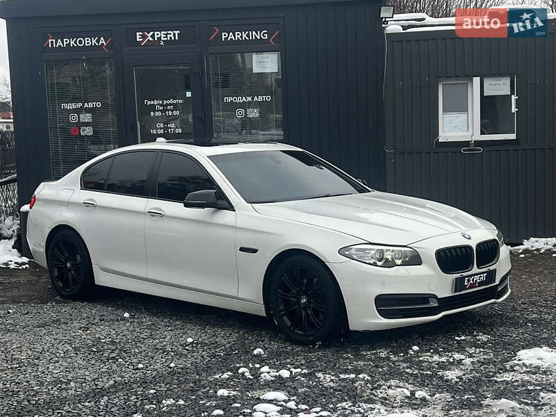 Седан BMW 5 Series 2013 в Львові