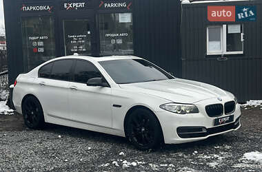 Седан BMW 5 Series 2013 в Львові