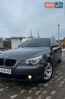 Седан BMW 5 Series 2004 в Чернівцях