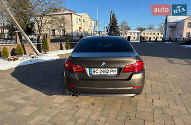Седан BMW 5 Series 2011 в 