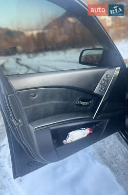 Седан BMW 5 Series 2004 в 