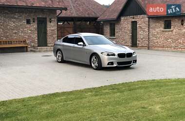 Седан BMW 5 Series 2016 в Львові