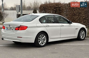 Седан BMW 5 Series 2010 в 