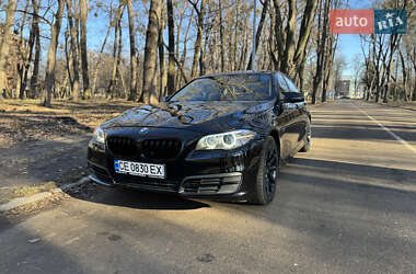 Седан BMW 5 Series 2014 в Черновцах