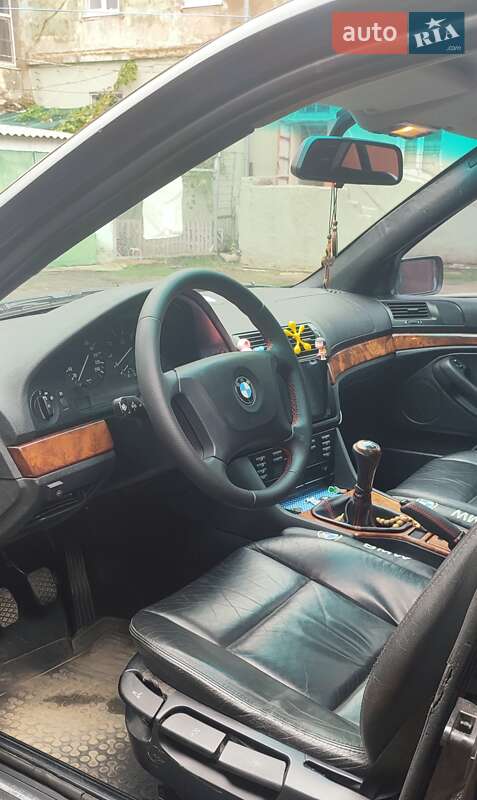 Седан BMW 5 Series 2000 в Одесі