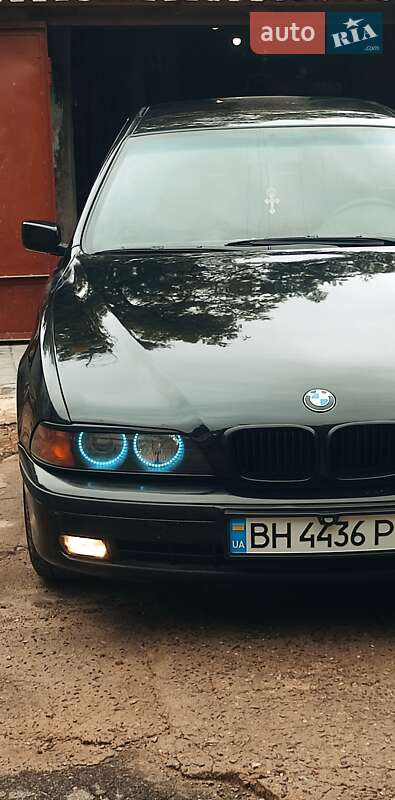 Седан BMW 5 Series 2000 в Одесі