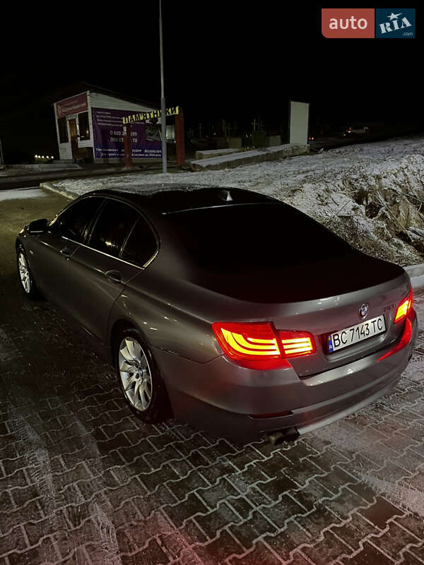 Седан BMW 5 Series 2013 в Львове