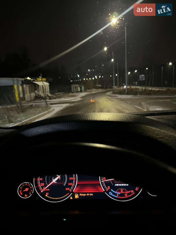 Седан BMW 5 Series 2013 в Львове