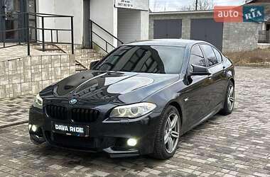 Седан BMW 5 Series 2011 в Березному