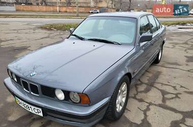 Седан BMW 5 Series 1990 в Одессе