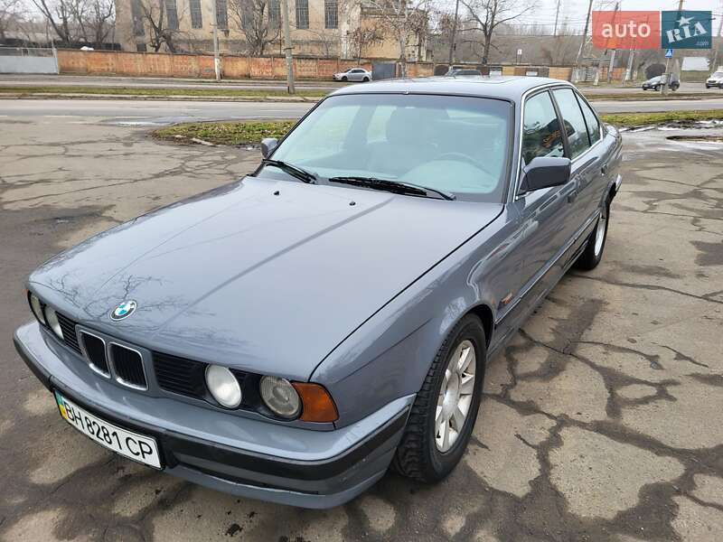 Седан BMW 5 Series 1990 в Одесі