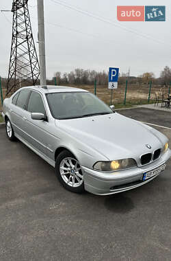 Седан BMW 5 Series 2003 в Барышевке