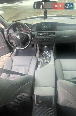 Седан BMW 5 Series 2005 в Львові