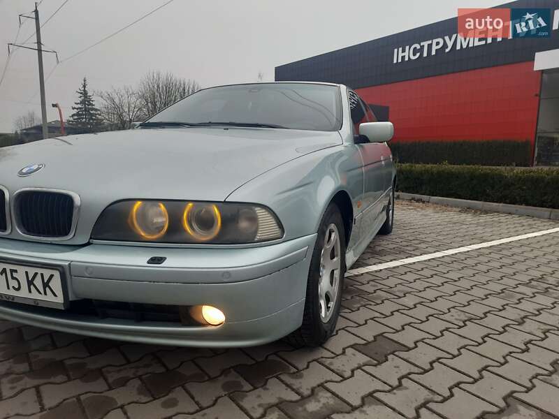 BMW 5 Series 2001