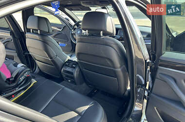 Седан BMW 5 Series 2013 в 