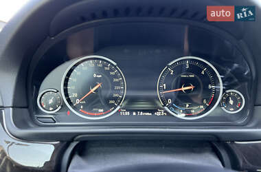 Седан BMW 5 Series 2013 в 
