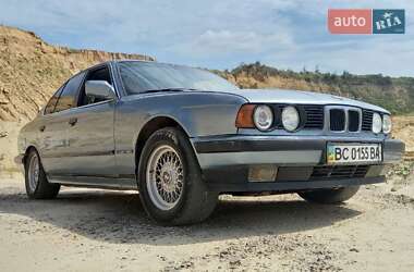 Седан BMW 5 Series 1988 в Львове