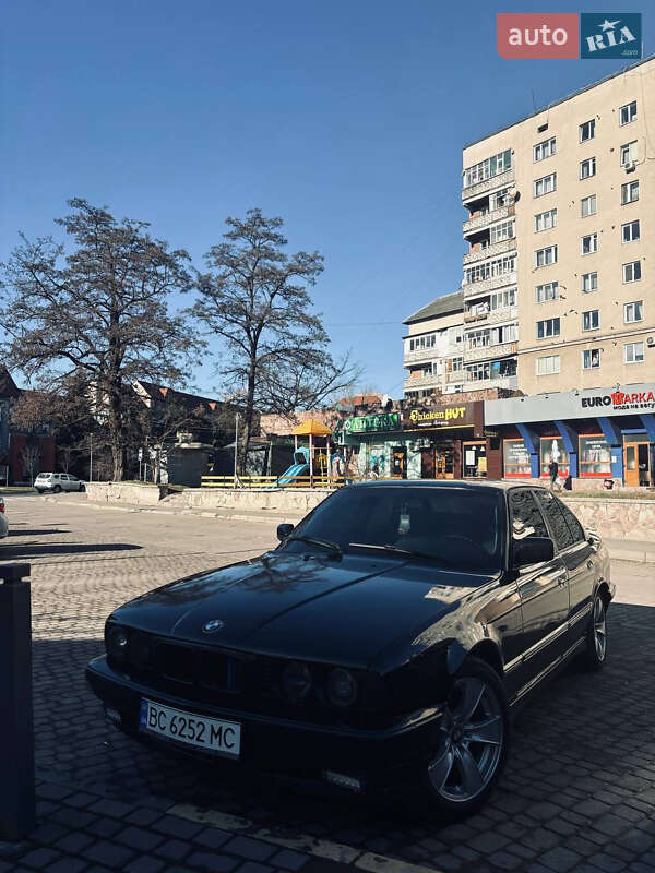 Седан BMW 5 Series 1995 в Косові