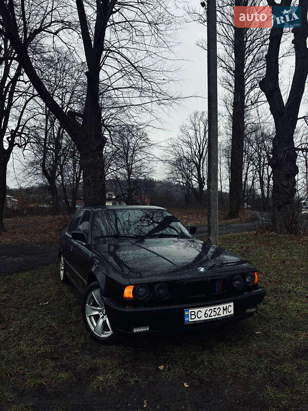 Седан BMW 5 Series 1995 в Косові