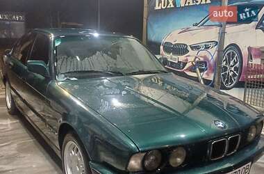 Седан BMW 5 Series 1992 в Львові