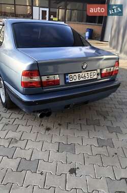 Седан BMW 5 Series 1989 в Тернополі