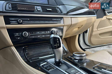 Седан BMW 5 Series 2012 в Чернівцях