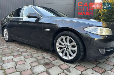 Седан BMW 5 Series 2013 в Ровно