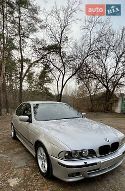 Седан BMW 5 Series 2000 в Харкові