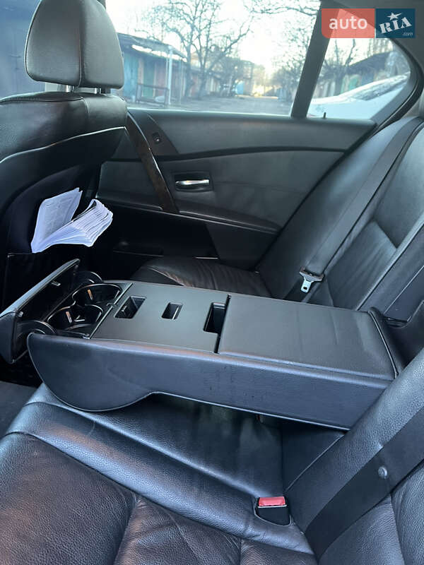 Седан BMW 5 Series 2006 в Кропивницькому фото 30 Седан BMW 5 Series 2006 в Кропивницькому