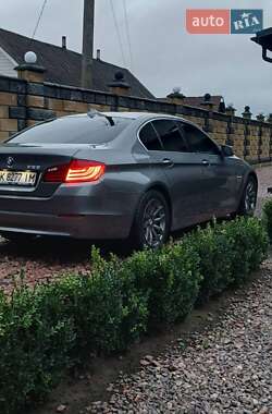 Седан BMW 5 Series 2012 в Березному