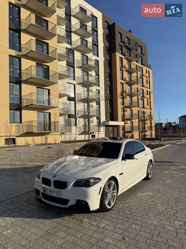 Седан BMW 5 Series 2014 в Пустомитах