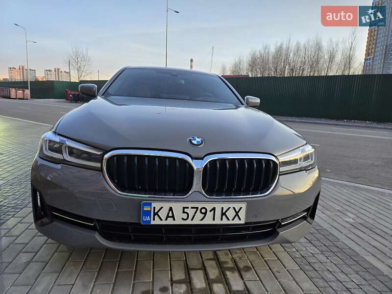 Седан BMW 5 Series 2021 в Киеве фото 8 Седан BMW 5 Series 2021 в Киеве