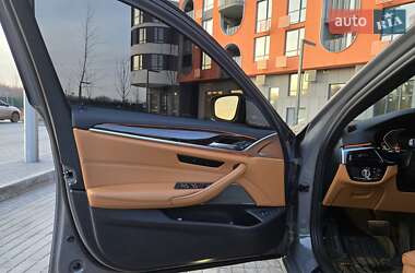 Седан BMW 5 Series 2021 в 