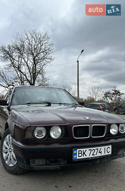 Седан BMW 5 Series 1994 в Дубно