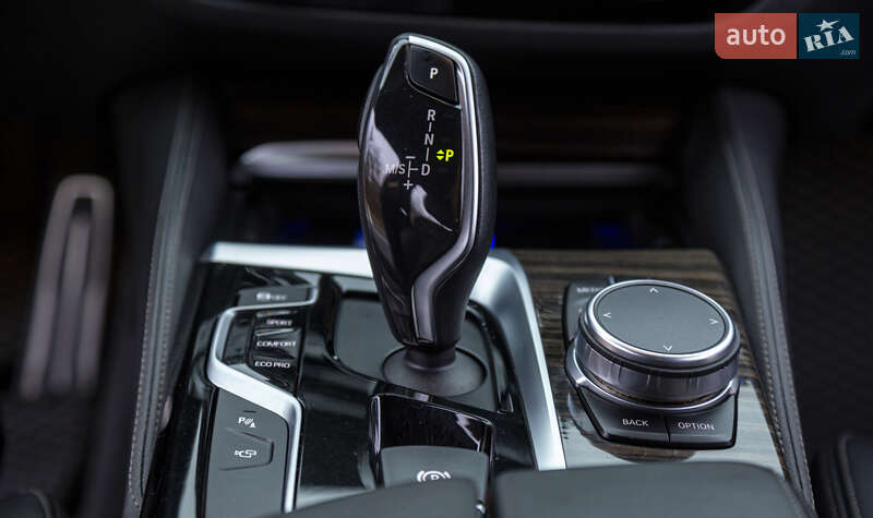 Седан BMW 5 Series 2018 в Житомирі