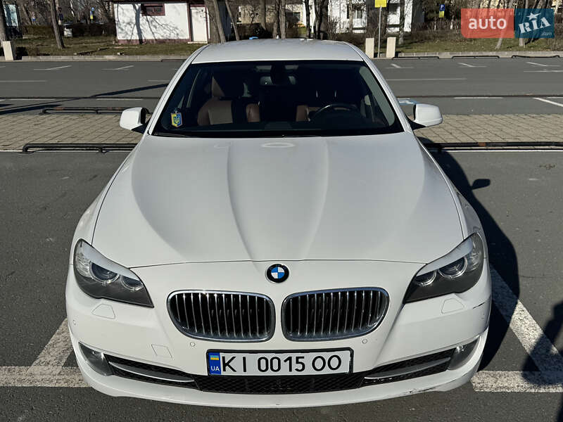 Седан BMW 5 Series 2012 в Києві