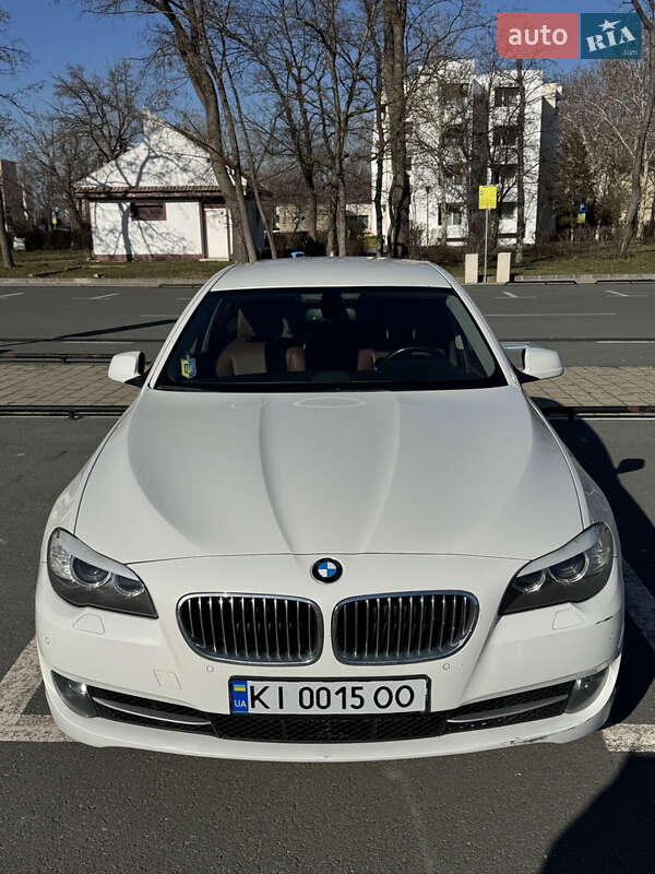 Седан BMW 5 Series 2012 в Києві