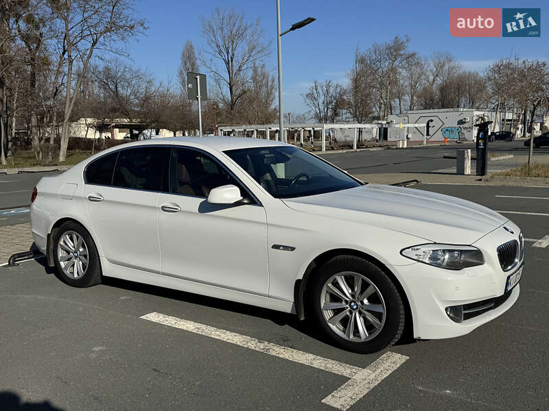Седан BMW 5 Series 2012 в Києві