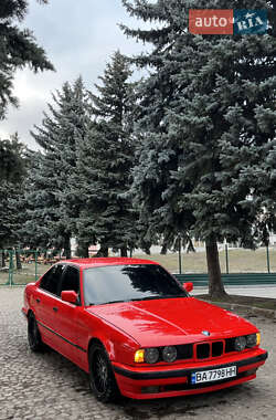 Седан BMW 5 Series 1992 в Кропивницькому